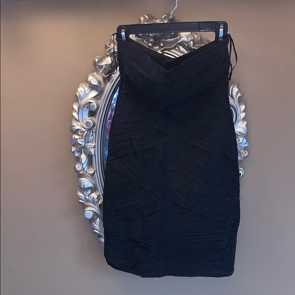 Little black strapless dress - Picture 1 of 2